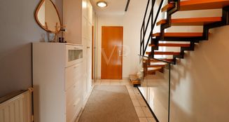 von_poll_real_estate_property_25204006_image_9